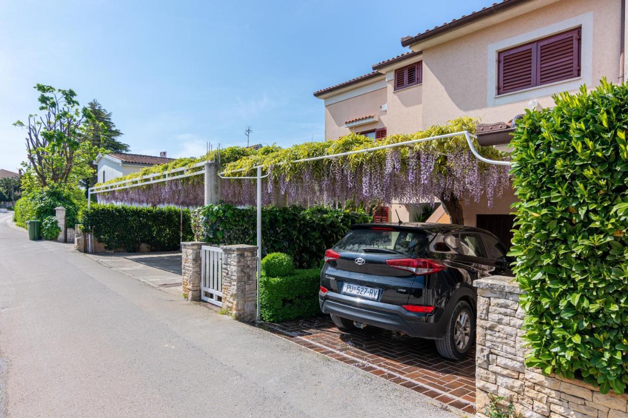 Apartma With A Parking Space - 7657 Medulin