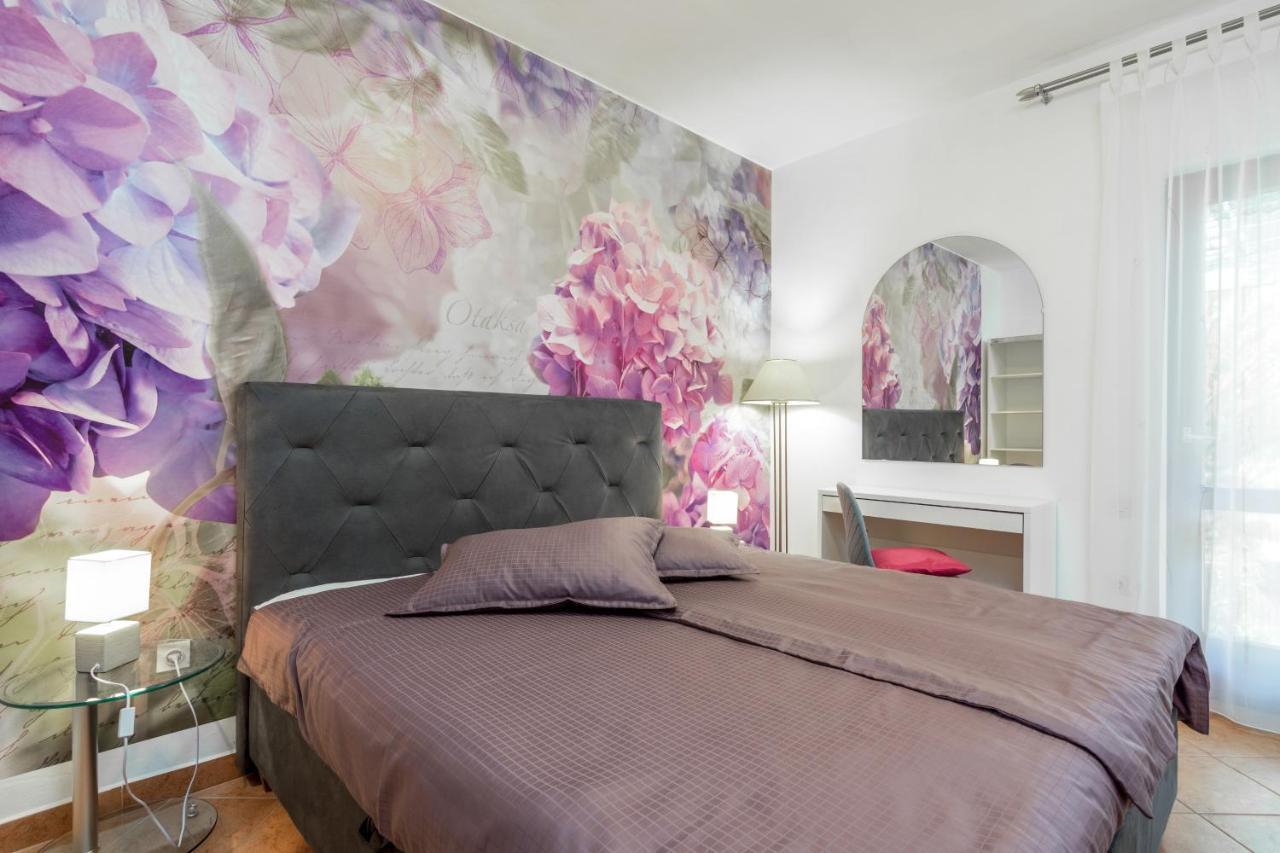 Apartment With A Parking Space - 7657 Medulin