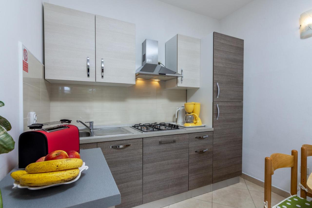 Apartment With A Parking Space - 7657 Medulin